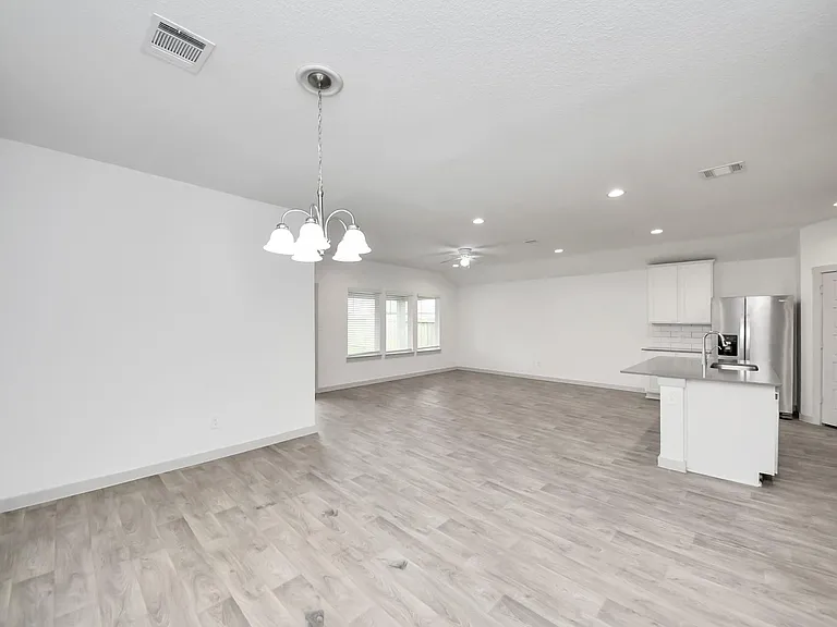 7803 Golden Rubia Ln — Photo 34