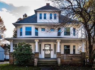 2970 Edgehill Rd, Cleveland Heights, OH 44118