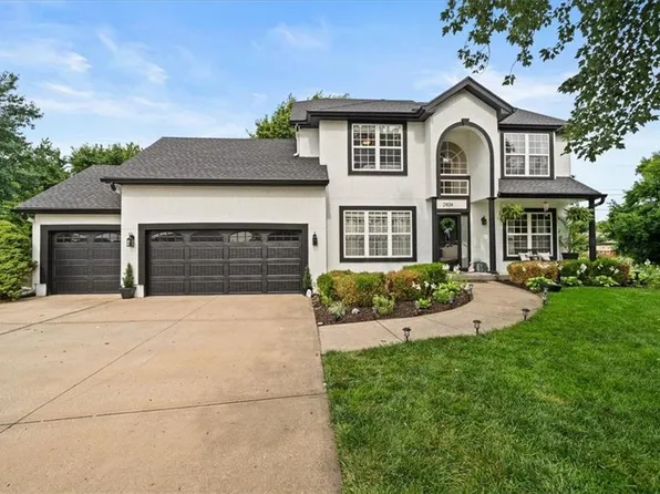 2804 SE Bingham Pl, Lees Summit, MO 64063