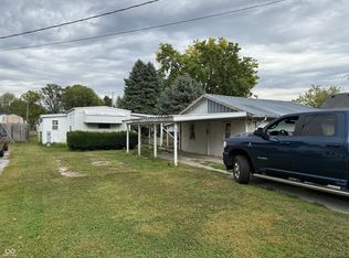 608 White St, Shirley, IN 47384