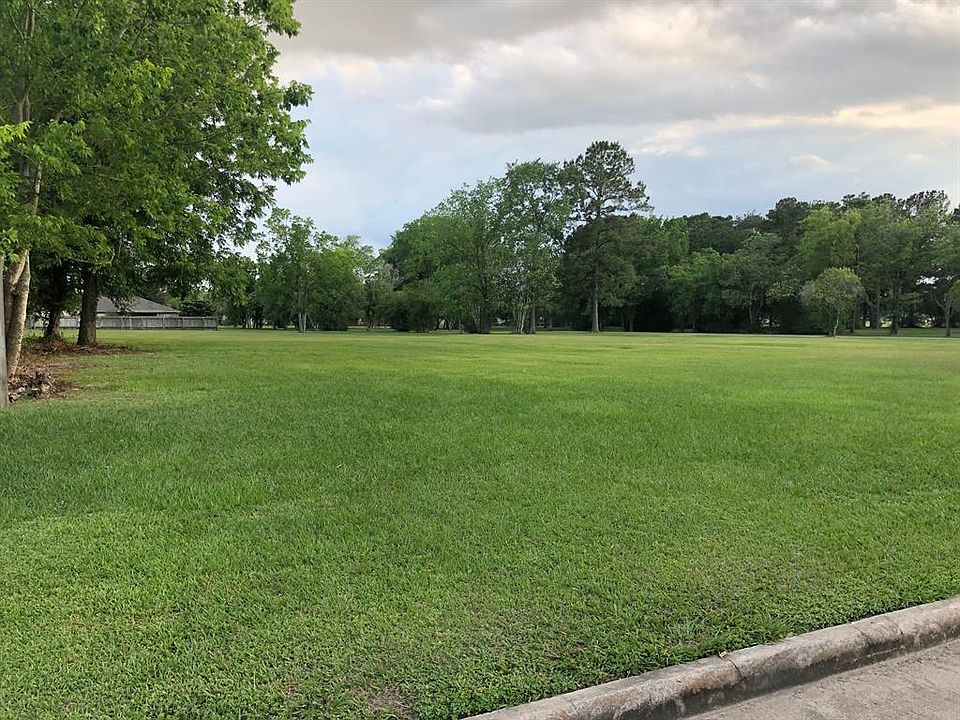1st image of 4825 Woodmont Dr