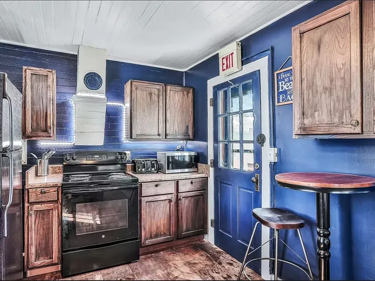 39 San Marco Ave — Photo 6