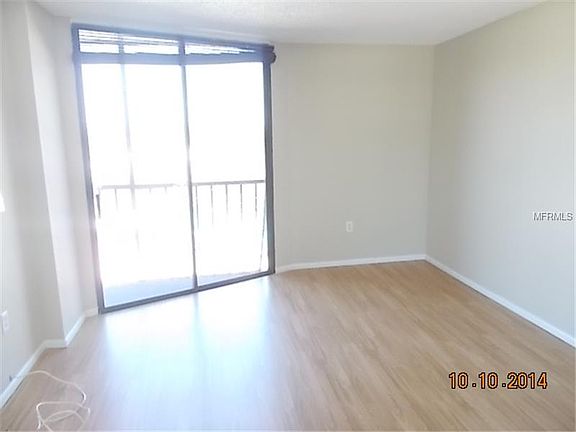 5th image of 1000 Cove Cay Dr Unit 3C