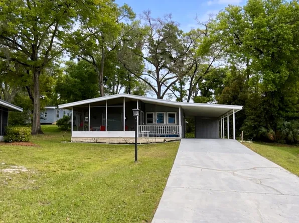 307 Cypress Curv #52, Lady Lake, FL 32159