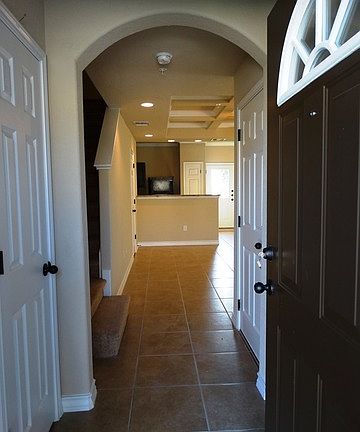 2nd image of 6606 Arancione Ave Unit 4