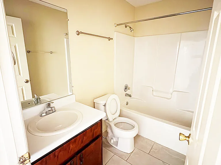 1639 Mitchell St #A — Photo 7