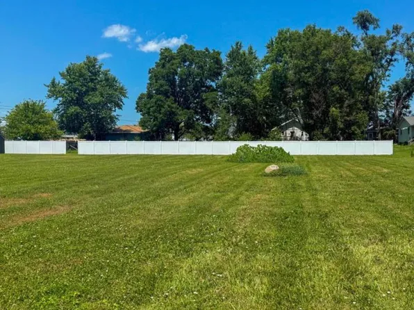 309 W Cherry St, Ogden, IA 50212
