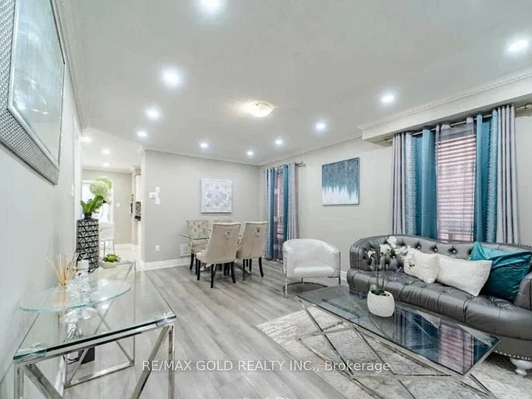 15 Sedgewick Cir — Photo 14