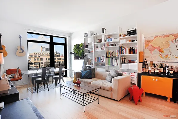 Sold by Modern Spaces | media 2