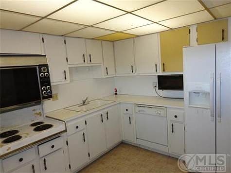 2nd image of 5961 N Falls Circle Dr APT 404