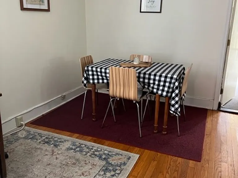 204 S Jefferson St — Photo 11