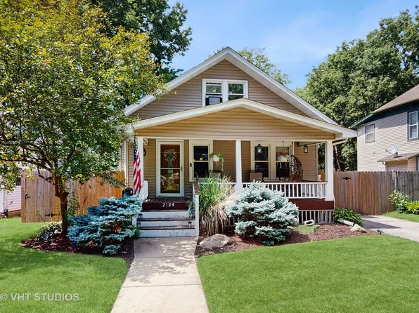 2124 Melrose St, Rockford, IL 61103