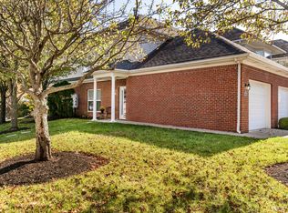 3423 Pinnacle Gardens Dr, Louisville, KY 40245