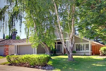 2nd image of 8929 Laguna Place Way