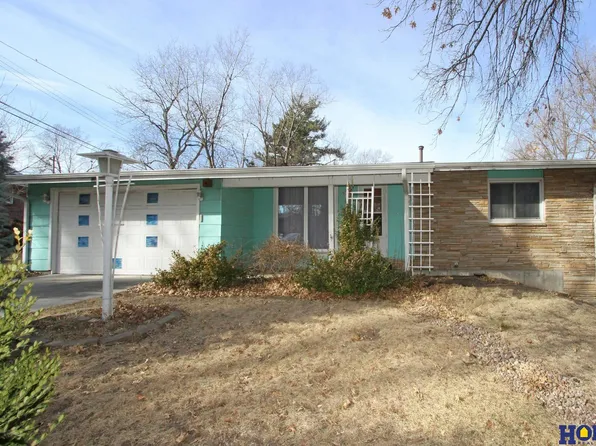 1141 Colony Ln, Lincoln, NE 68505