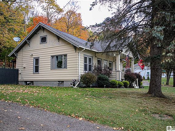 3rd image of 88 Fluvanna Ave