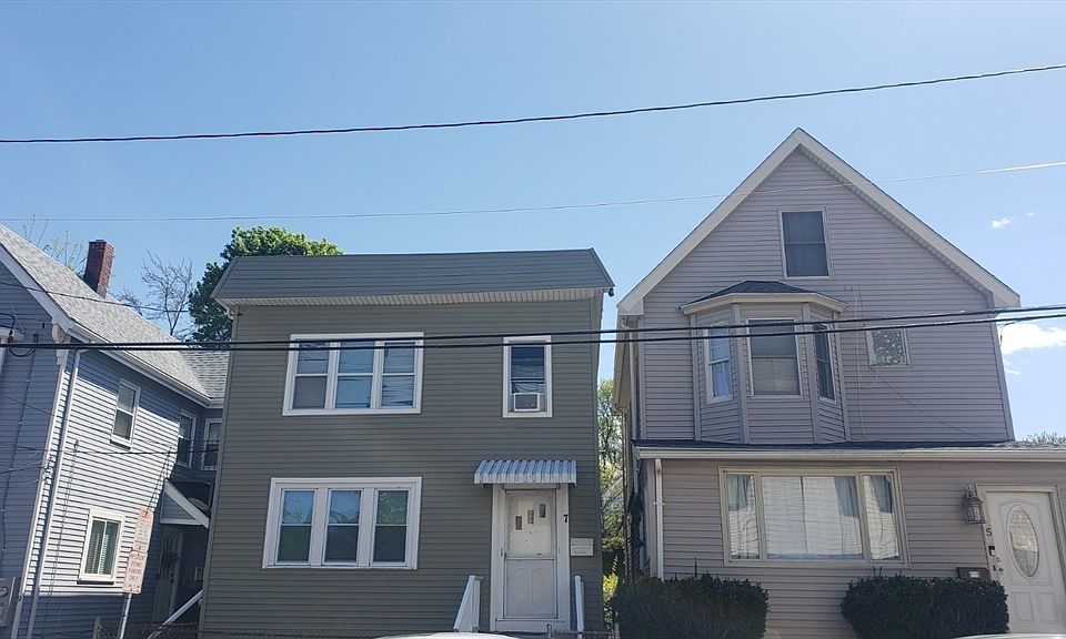 2nd image of 7 Clinton St