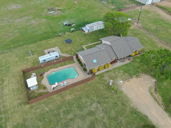 430 Carter Rd, Italy, TX 76651