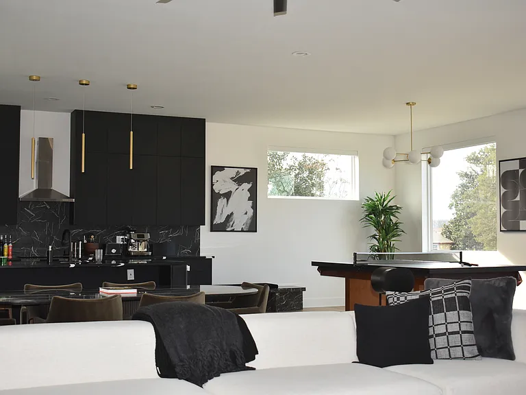 869 Joseph Ave — Photo 7