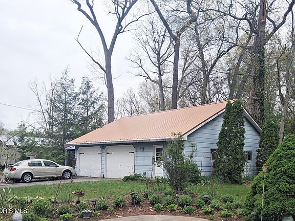 5th image of 10112 Maumee Western Rd