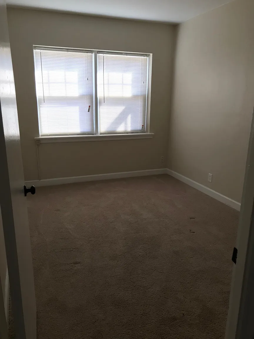 7108 Vernon Ave photo 1