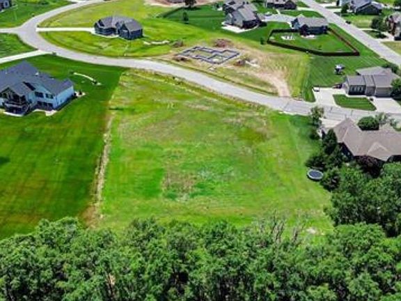 3rd image of 1 Trail Rdg #A