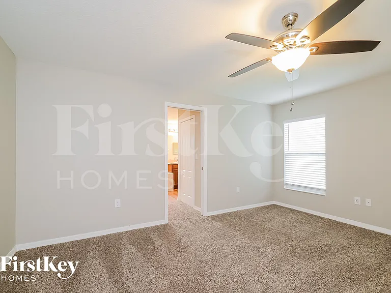 109 Solis Dr — Photo 11