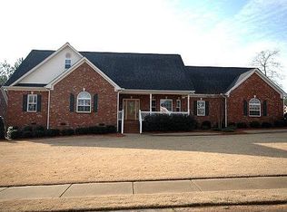 205 Willow Ridge Ln, Jackson, GA 30233