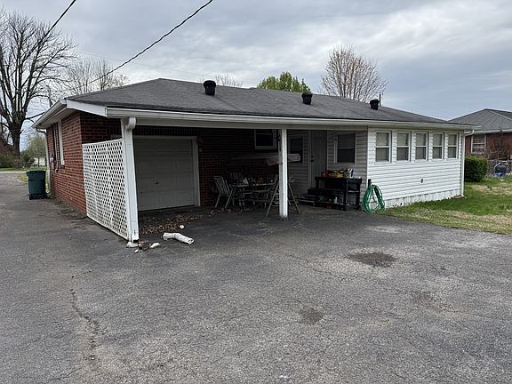 5th image of 207 Elmwood Dr