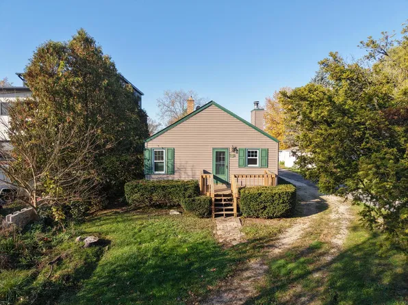8200 E Wind Lake ROAD, Waterford, WI 53185