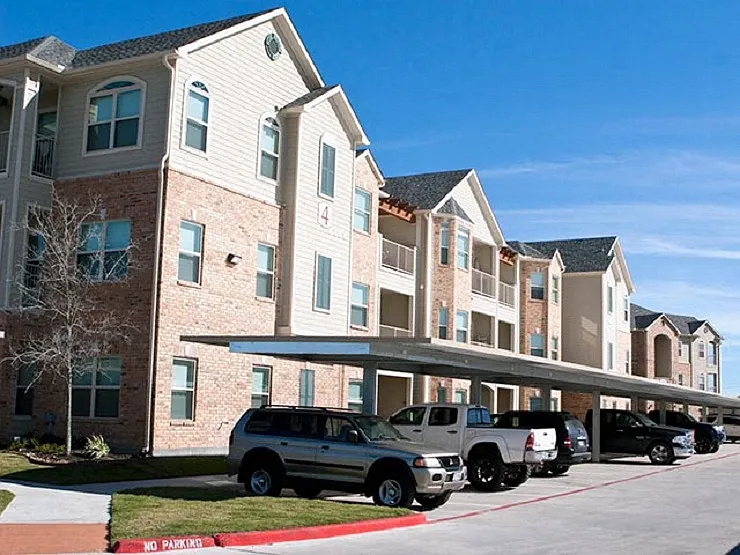 The Reserve Apartments — Photo 14