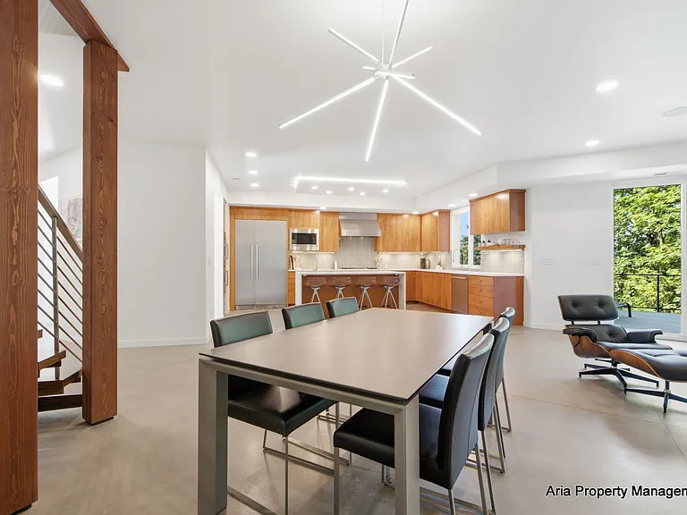 2709 NW Bullfinch Pl — Photo 37