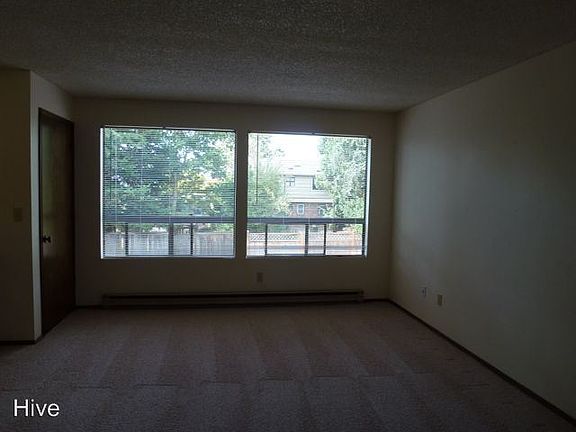 2nd image of 8409 5th Ave NE APT 05
