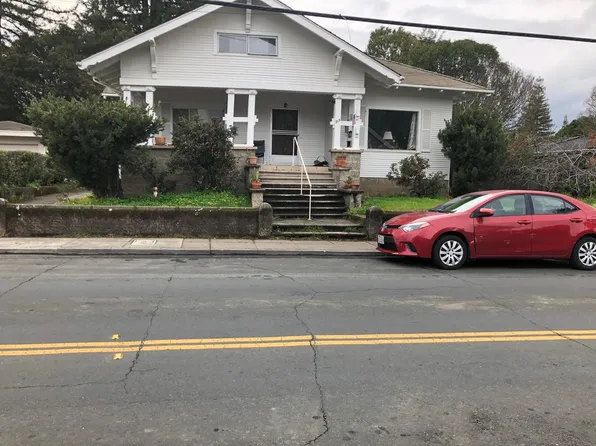 315 University St #B, Healdsburg, CA 95448