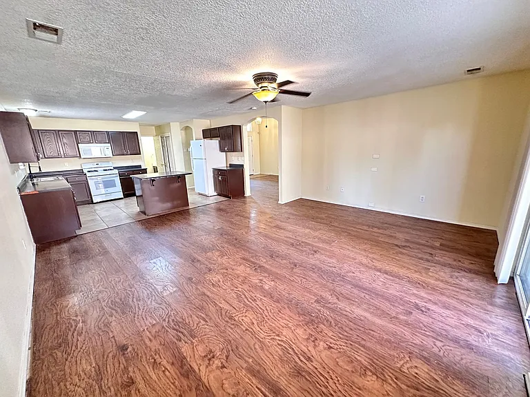 559 Sky Tower St SW — Photo 13