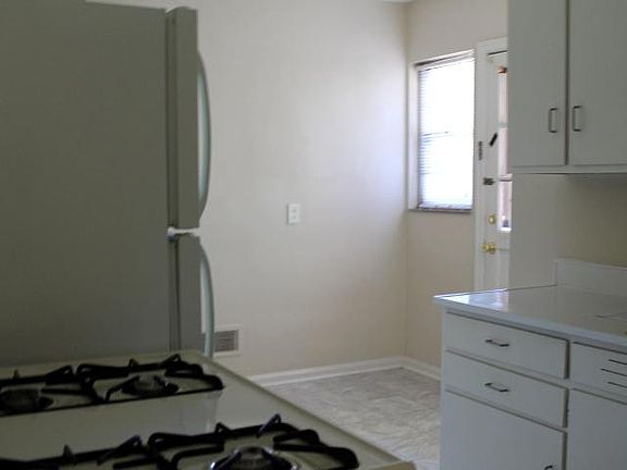 4th image of 2145 Coburn Blvd