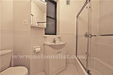 Rented by R New York