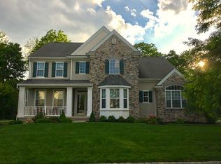 3024 Iron Ln, Easton, PA 18040