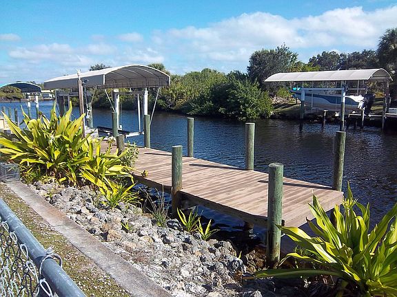 Dock