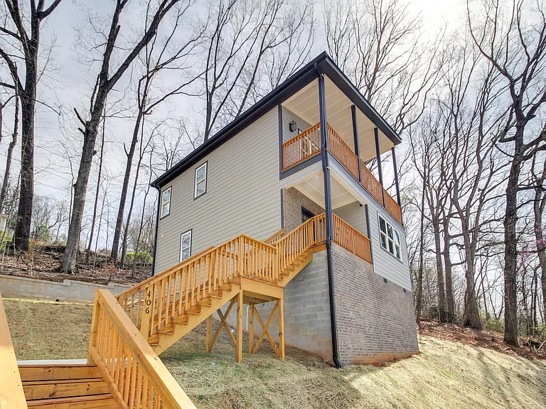 406 Dempsey Ln — Photo 6