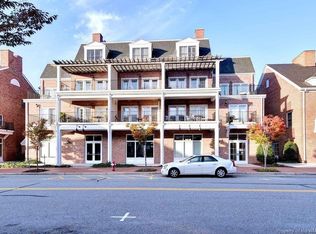 5111 Center St #1D, Williamsburg, VA 23188