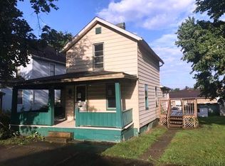 627 N 3rd St, Dennison, OH 44621