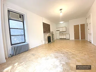 Rented by ZealEstate Group Inc