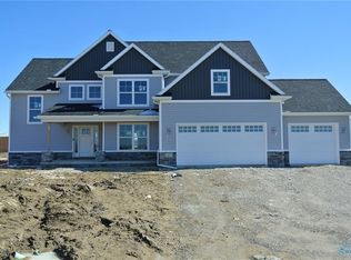 6 Winfield Manor Ct, Perrysburg, OH 43551