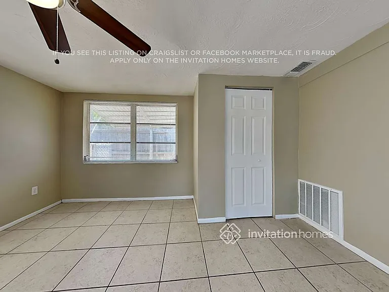 3402 Eisenhower Dr — Photo 8