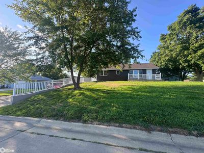 917 E Cross St, Centerville, IA, 52544