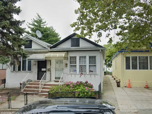 1637 W 1st St, Brooklyn, NY 11223