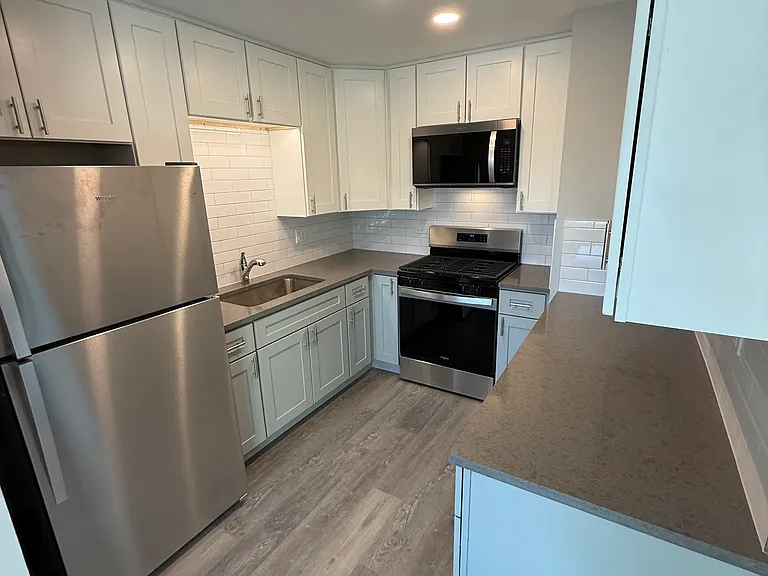 4515 Grove Ave #3 — Photo 1