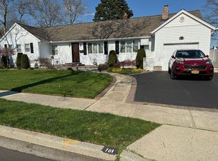 701 Preston Rd, East Meadow, NY 11554