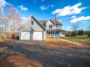 180 Cranberry Ln, Middletown, CT 06457